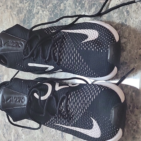 Air Max 270 - Picture 6 of 6